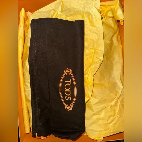 Brand New - Tod’s Orange Shearling Wedge ankle boots - Picture 6 of 7